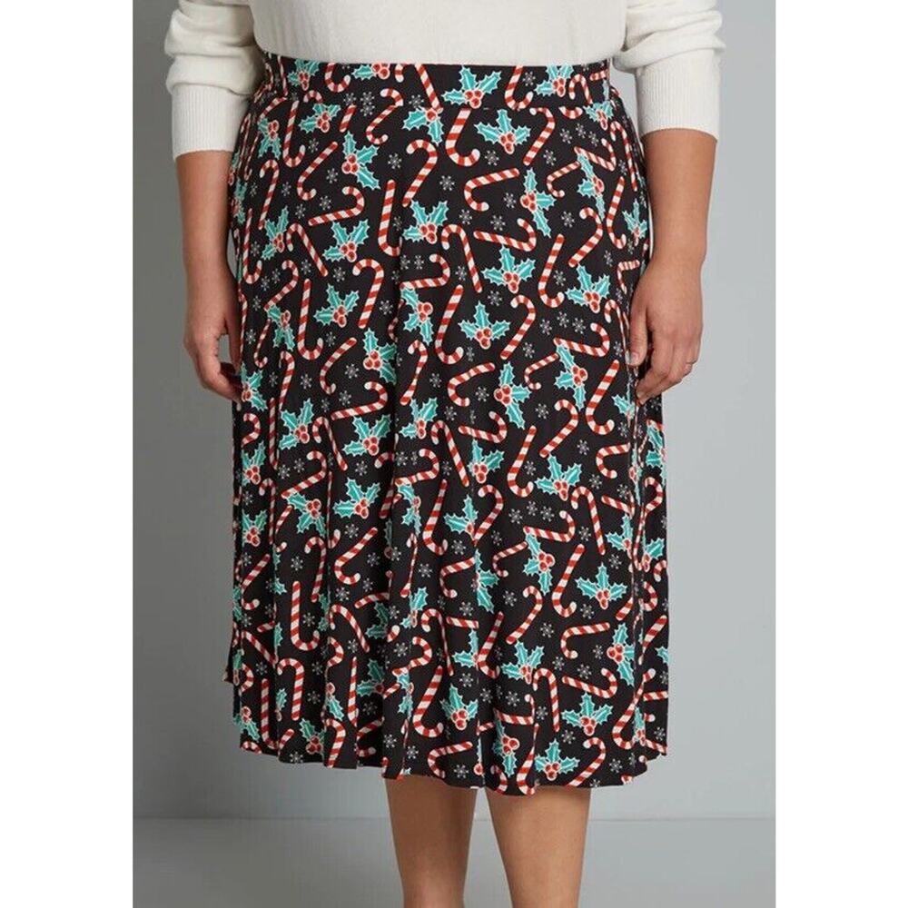 Sz L Large • ModCloth Mod Cloth Candy Cane Holiday Christmas Skirt w/ Pocket NWT